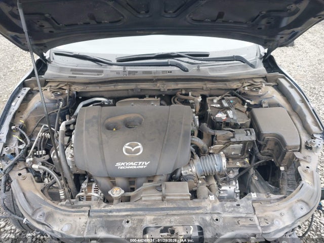 3MZBN1V39JM255681 Mazda Mazda3 Touring