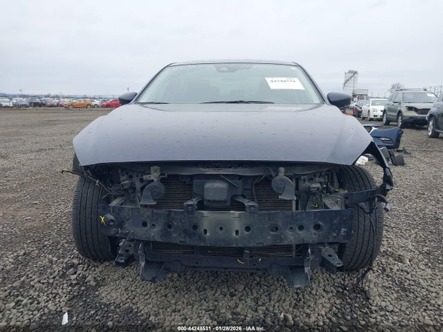 3MZBN1V39JM255681 Mazda Mazda3 Touring