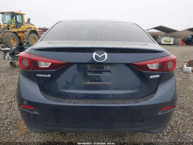 3MZBN1V39JM255681 Mazda Mazda3 Touring