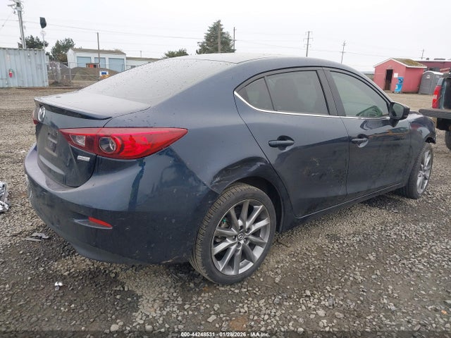 3MZBN1V39JM255681 Mazda Mazda3 Touring