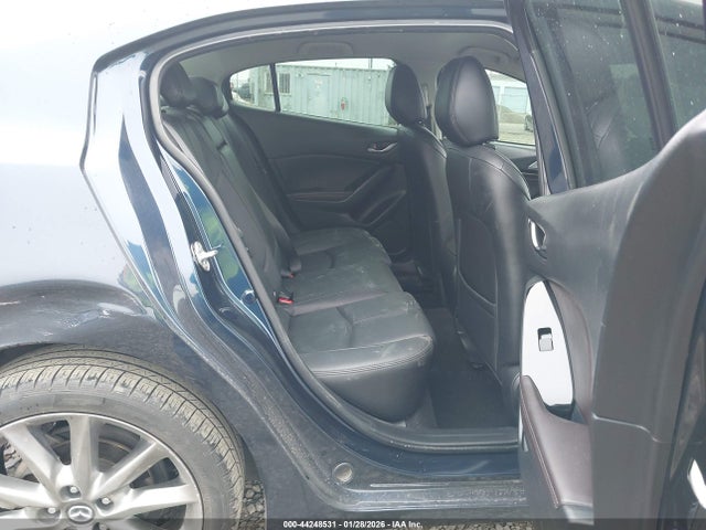 3MZBN1V39JM255681 Mazda Mazda3 Touring
