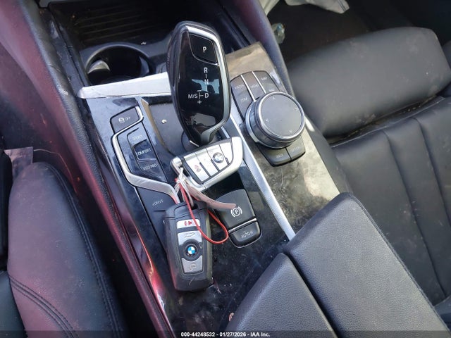 Продаж на аукціоні авто 2019 Bmw 530e Iperformance, vin: WBAJA9C52KB399446, номер лоту: 44248532