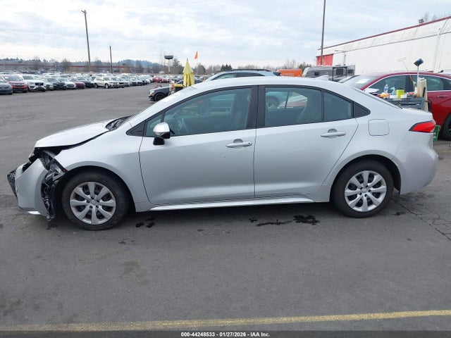 Toyota COROLLA LE 2022 5YFEPMAE2NP286112 Image 15