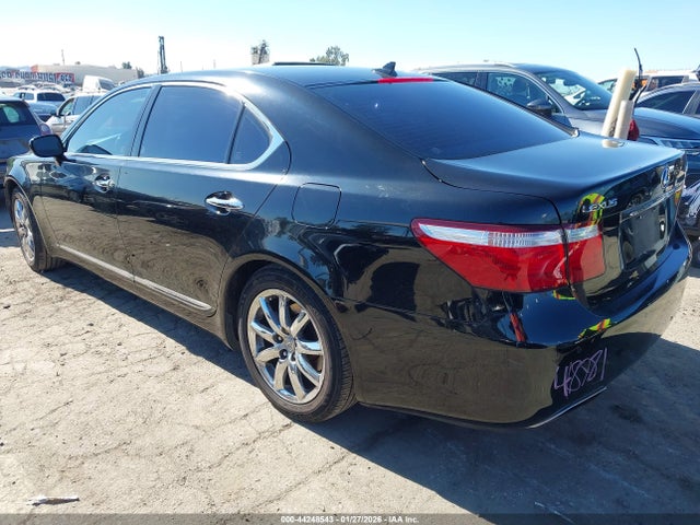 2007 LEXUS LS 460 JTHGL46F275011599 Photo 2