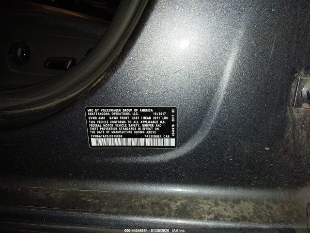 1VWBA7A32JC010808 Volkswagen Passat 2.0t Se