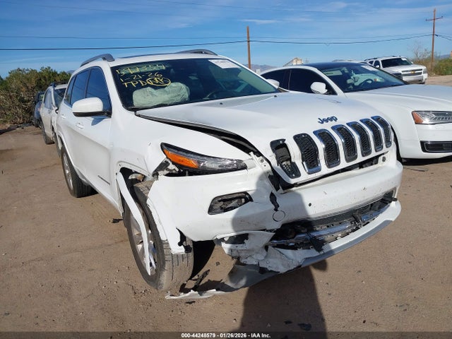 1C4PJMJS2HW656941 Jeep Cherokee Overland 4x4