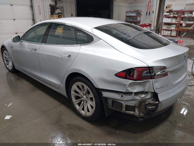 2016 TESLA MODEL S 5YJSA1E23GF149794 Photo 2