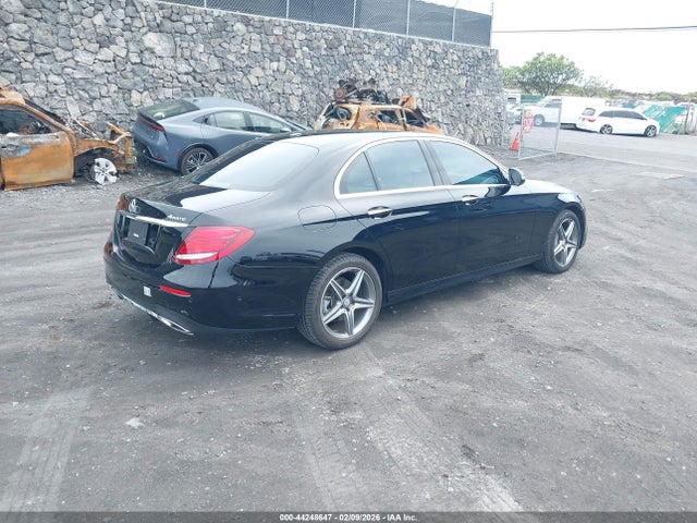 44248647 :رقم المزاد ، WDDZF4KB4HA025250 vin ، 2017 Mercedes-benz E 300 4matic مزاد بيع