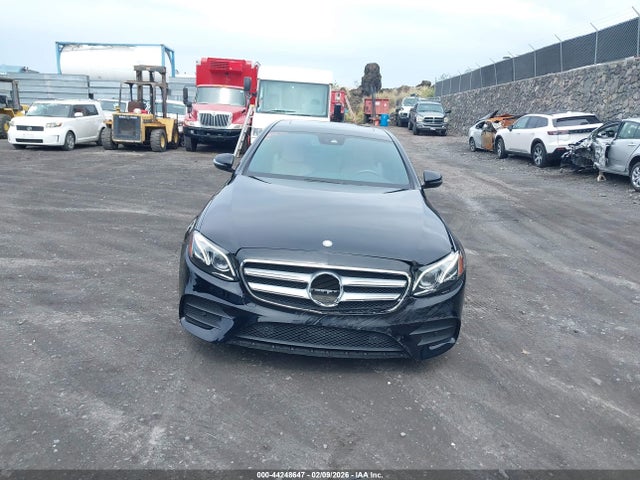 44248647 :رقم المزاد ، WDDZF4KB4HA025250 vin ، 2017 Mercedes-benz E 300 4matic مزاد بيع