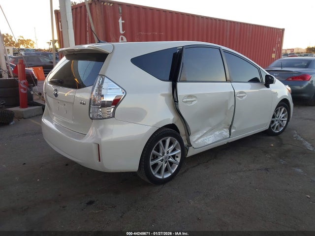 JTDZN3EU1EJ003156 Toyota Prius V Five