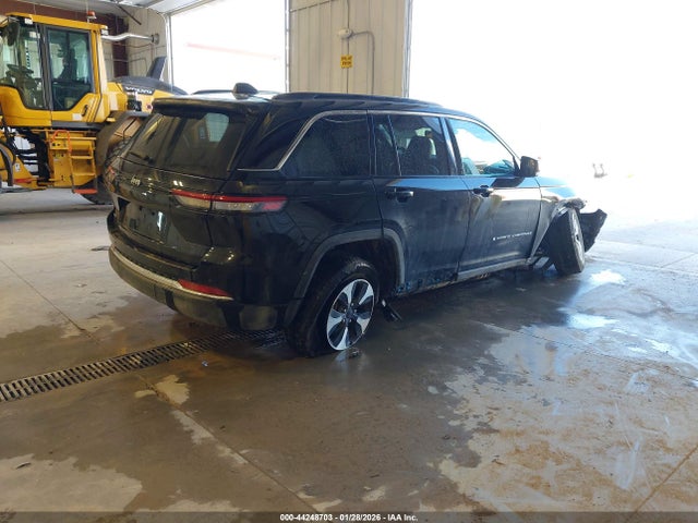 2024 JEEP GRAND CHEROKEE 4XE 1C4RJYB63RC129639 Photo 3