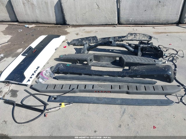 1N6AA1EDXMN512891 Nissan Titan Pro-4x 4x4