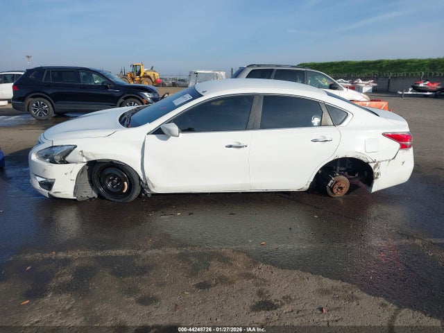 Nissan Altima 2.5 S 2015 1N4AL3AP7FC294504 Image 6