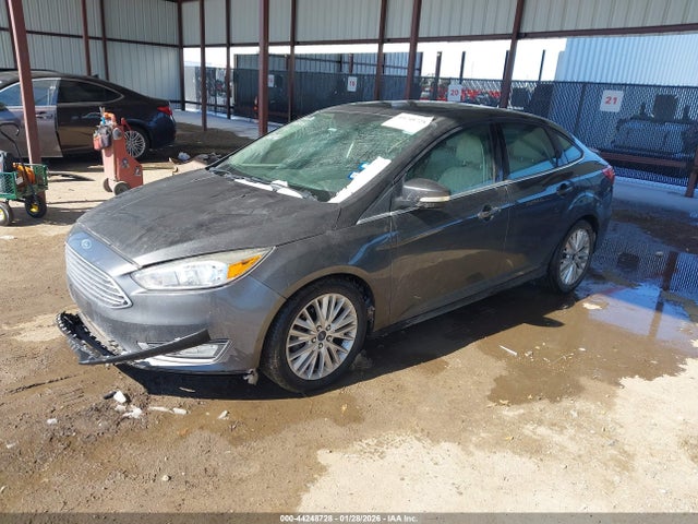 2018 FORD FOCUS 1FADP3J2XJL317031 Photo 1