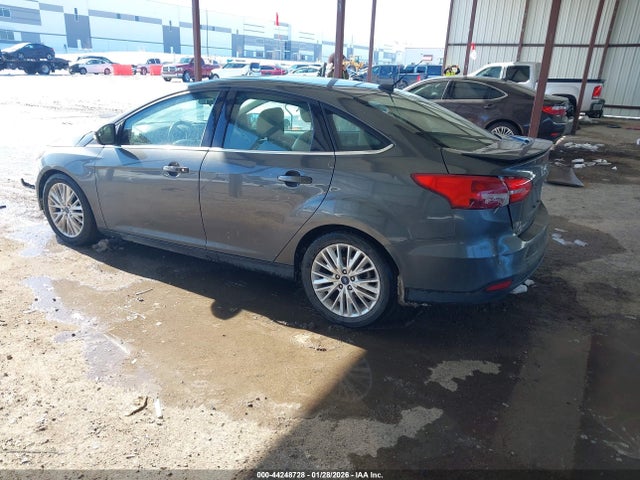 2018 FORD FOCUS 1FADP3J2XJL317031 Photo 2