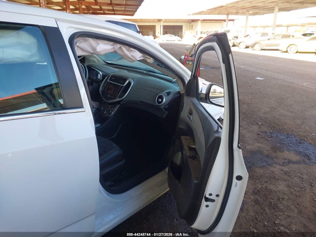 1G1JF5SB4L4114765 Chevrolet Sonic Fwd Premier