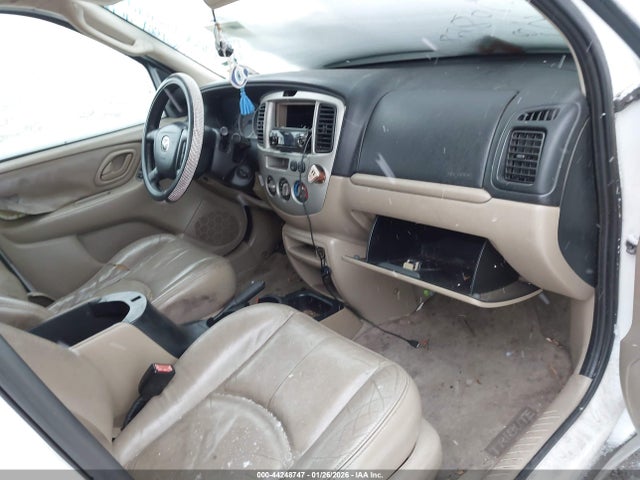 44248747 :رقم المزاد ، 4F2CZ96114KM03132 vin ، 2004 Mazda Tribute Es V6 مزاد بيع