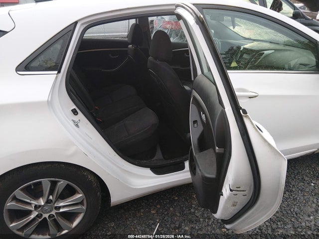KMHD35LH9EU182090 Hyundai ELANTRA GT