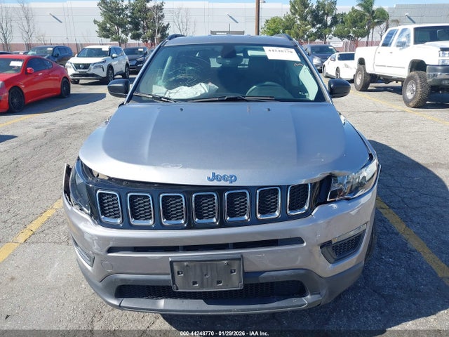 3C4NJCAB1JT250789 Jeep Compass Sport Fwd