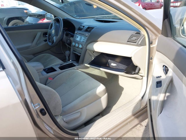 44248787 :رقم المزاد ، 4T1BE46K88U776385 vin ، 2008 Toyota Camry Le مزاد بيع