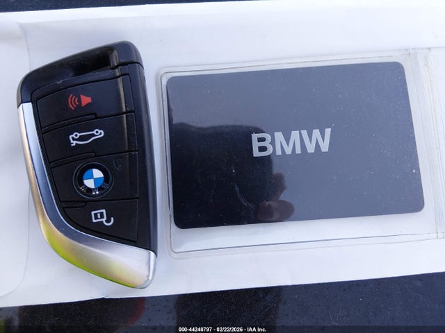 WBA53BH02MWX13950 BMW 530I