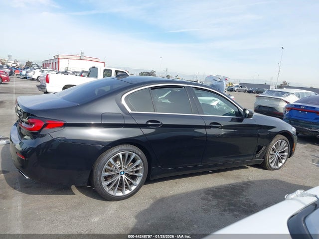 WBA53BH02MWX13950 BMW 530I