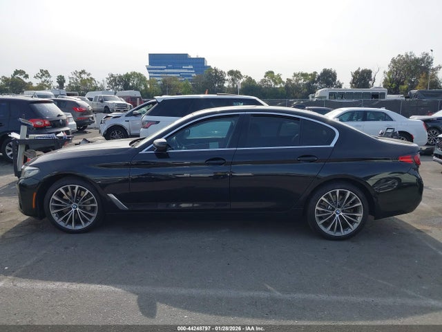WBA53BH02MWX13950 BMW 530I