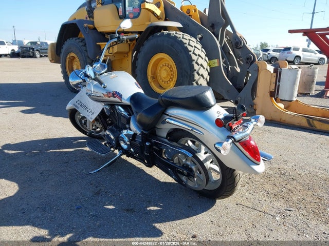 2015 YAMAHA XVS1300 JYAVP31E1FA001671 Photo 2