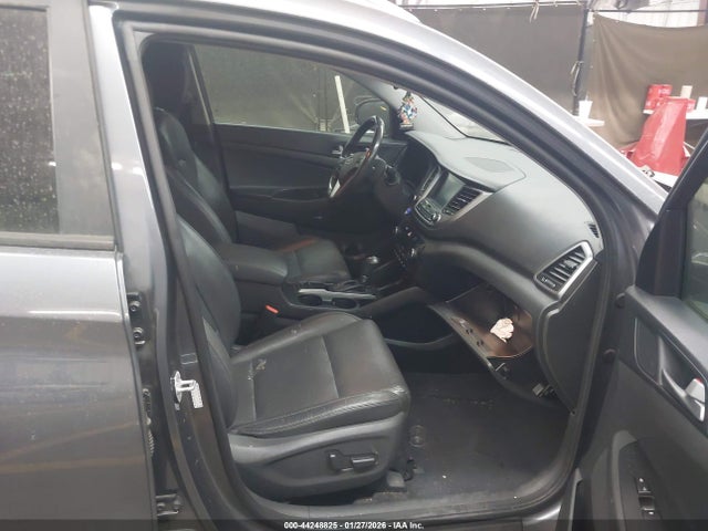 KM8J33A27JU751356 Hyundai Tucson Limited