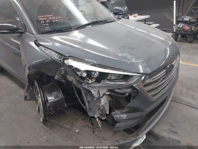 KM8J33A27JU751356 Hyundai Tucson Limited