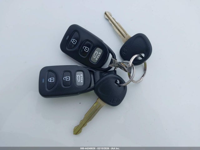 5NPD84LFXJH224673 Hyundai ELANTRA SEL