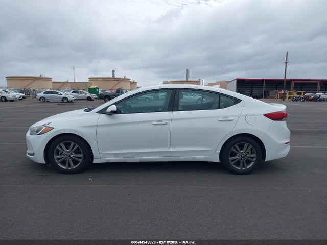 5NPD84LFXJH224673 Hyundai ELANTRA SEL