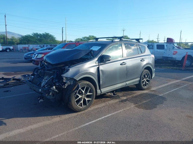 JTMNFREV4GJ069663 Toyota RAV4 SE