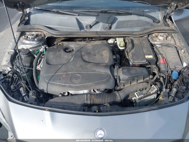 Mercedes-Benz CLA 250 2015 WDDSJ4EB8FN283479 Image 10