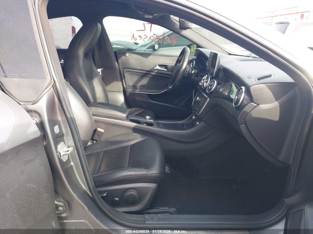 Mercedes-Benz CLA 250 2015 WDDSJ4EB8FN283479 Image 5