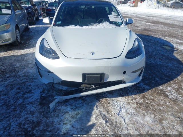 Продажа на аукционе авто 2022 Tesla Model 3 Long Range Dual Motor All-wheel Drive, vin: 5YJ3E1EB0NF205261, номер лота: 44248840