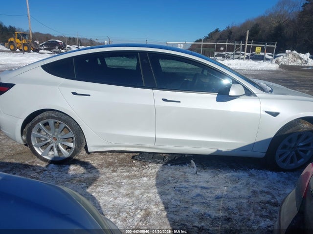 Продажа на аукционе авто 2022 Tesla Model 3 Long Range Dual Motor All-wheel Drive, vin: 5YJ3E1EB0NF205261, номер лота: 44248840