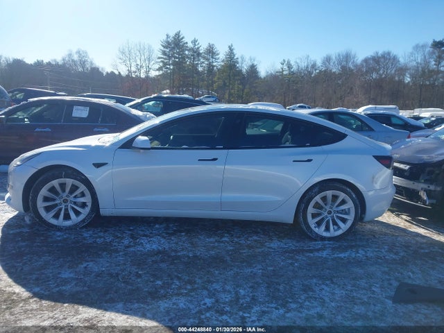 Продажа на аукционе авто 2022 Tesla Model 3 Long Range Dual Motor All-wheel Drive, vin: 5YJ3E1EB0NF205261, номер лота: 44248840