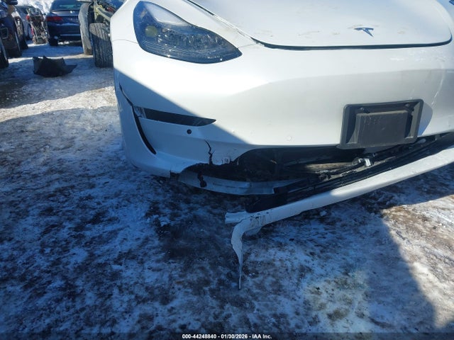 Продажа на аукционе авто 2022 Tesla Model 3 Long Range Dual Motor All-wheel Drive, vin: 5YJ3E1EB0NF205261, номер лота: 44248840