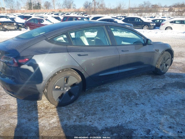 2022 TESLA MODEL 3 5YJ3E1EB1NF152067 Photo 3