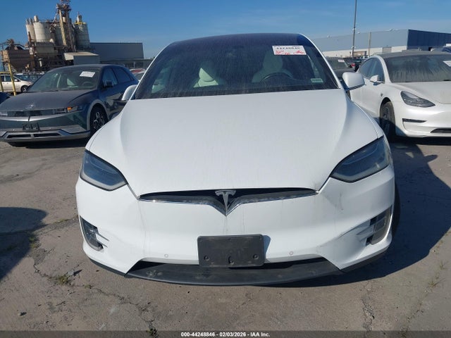 Tesla Model X 75d/p100d/p90d 2016 5YJXCBE44GF000544 Image 12