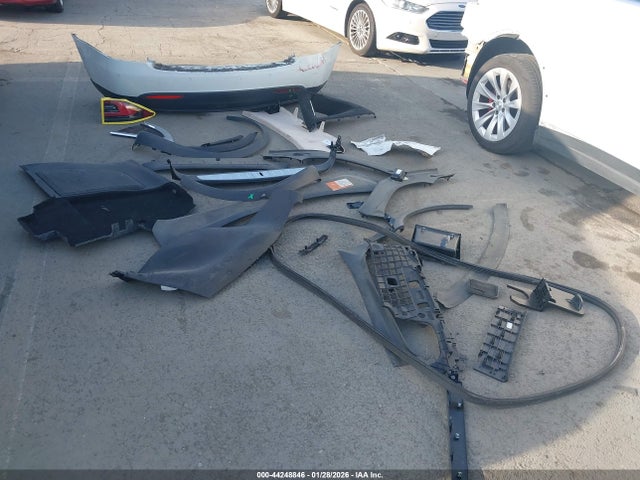 Tesla Model X 75d/p100d/p90d 2016 5YJXCBE44GF000544 Image 11