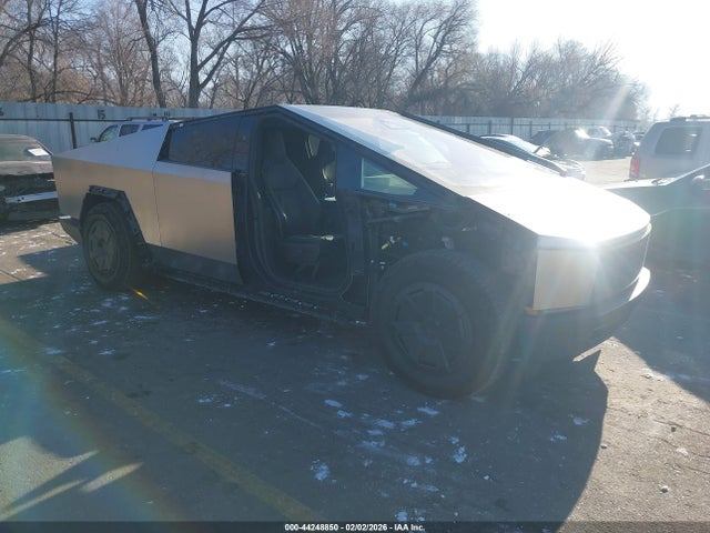 2025 7G2CEHEE5SA062137 главное изображение