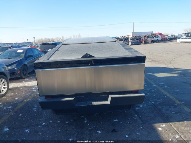 Tesla Cybertruck Cyberbeast 2025 7G2CEHEE5SA062137 Image 15