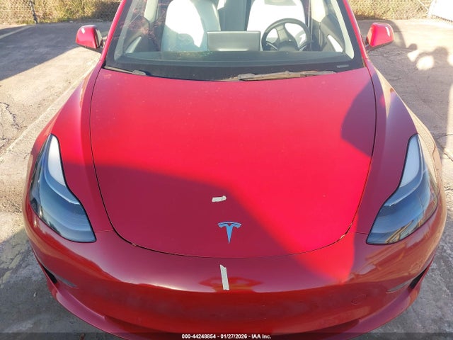 44248854 :رقم المزاد ، 5YJ3E1EC9NF163116 vin ، 2022 Tesla Model 3 Performance Dual Motor All-wheel Drive مزاد بيع