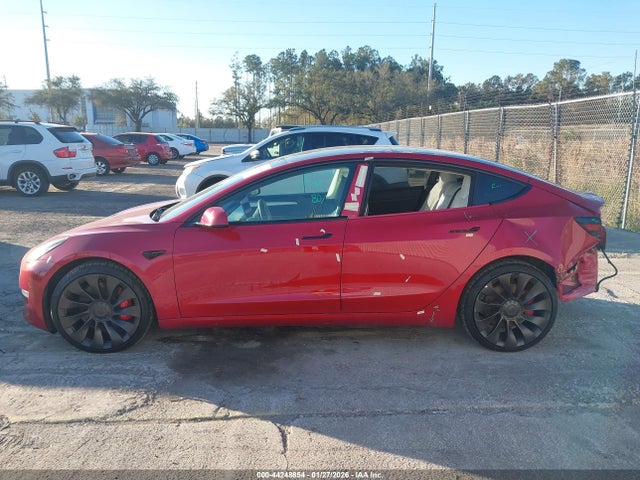 44248854 :رقم المزاد ، 5YJ3E1EC9NF163116 vin ، 2022 Tesla Model 3 Performance Dual Motor All-wheel Drive مزاد بيع