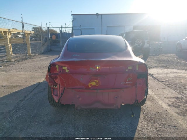 44248854 :رقم المزاد ، 5YJ3E1EC9NF163116 vin ، 2022 Tesla Model 3 Performance Dual Motor All-wheel Drive مزاد بيع