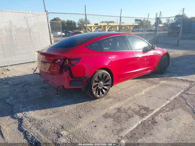 44248854 :رقم المزاد ، 5YJ3E1EC9NF163116 vin ، 2022 Tesla Model 3 Performance Dual Motor All-wheel Drive مزاد بيع