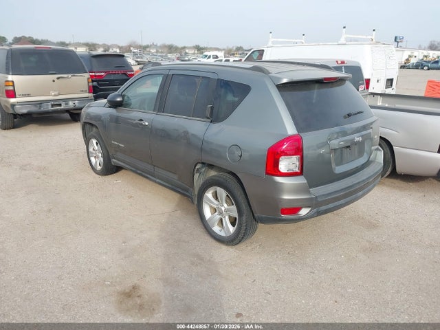 2012 JEEP COMPASS 1C4NJCBA2CD585994 Photo 2
