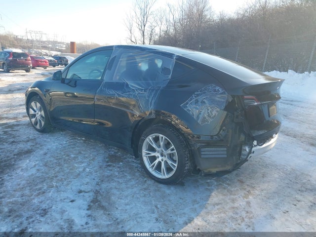 2021 TESLA MODEL Y 5YJYGDEE7MF109962 Photo 2